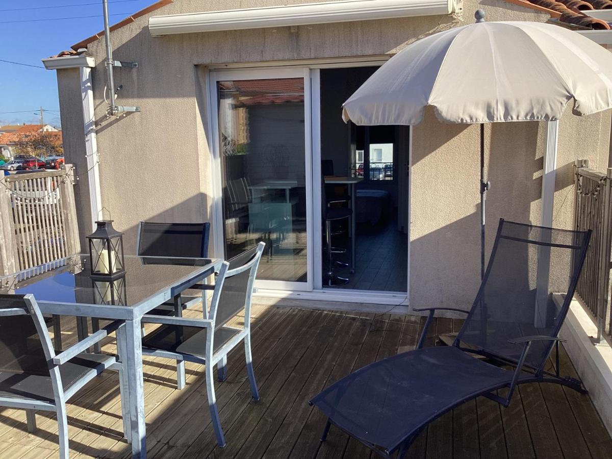 Chaleureux T2 30 M2 Et Sa Terrasse Bois 18 M2 Διαμέρισμα Λα Ροσέλ Εξωτερικό φωτογραφία